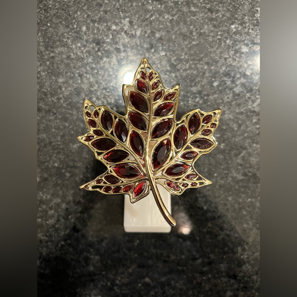 Bath and body works holiday wallflower